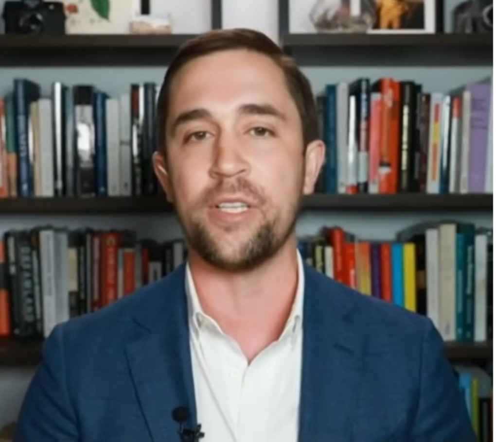 Online Amplifiers of Anti-LGBTQ+ Extremism