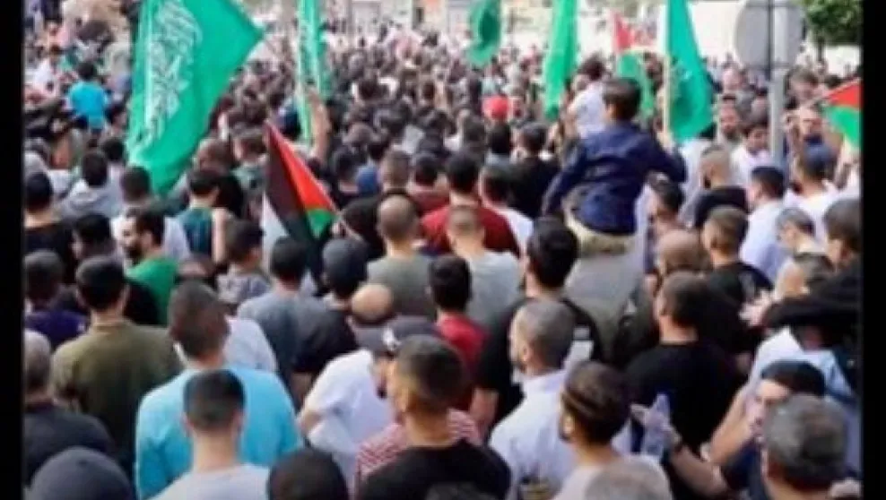 Hamas flags displayed in Ramallah